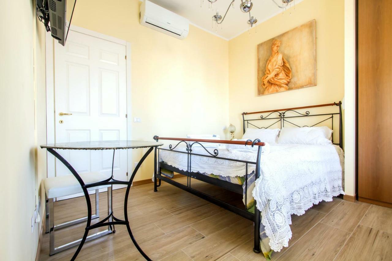 B&B Antico Cortile Милан Экстерьер фото